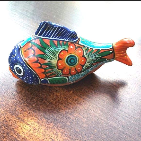 VINTAGE HANDPAINTED CLAY FISH -6" Long x 3…